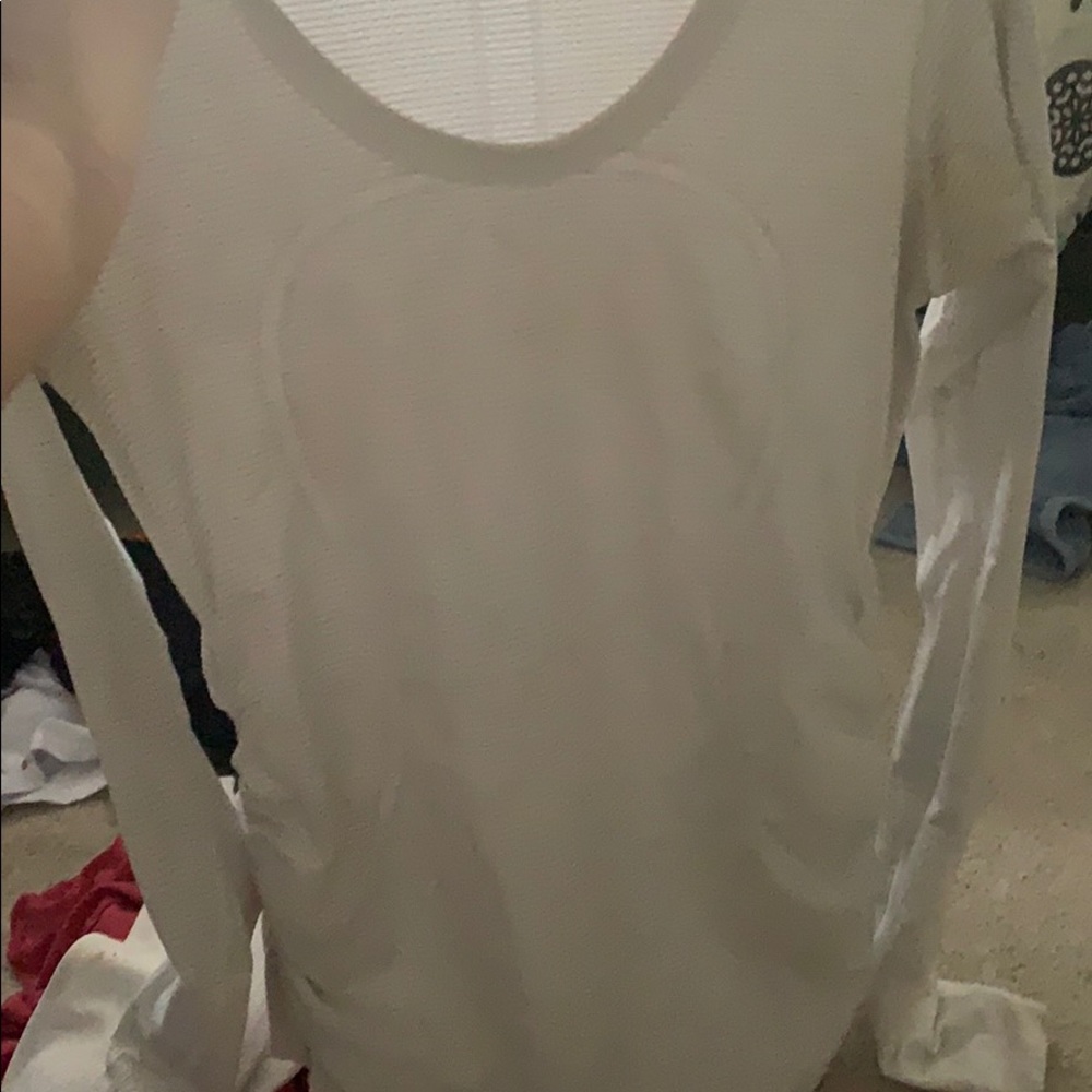 white lulu long sleeve